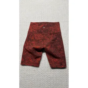 Lululemon Wunder High Rise Biker Shorts Red Lava Wash Size 4 LW7BR8S thumbnail 2