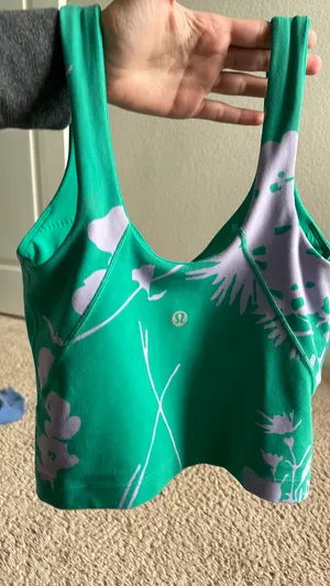 Lululemon Tank Tops thumbnail 2