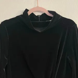 Soft Surroundings Saorise Velvet‎ Dress 4 High Neck Asymmetric Evening Wedding thumbnail 7