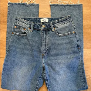 Pistola Women’s High Rise Distressed Cropped Jeans thumbnail 2