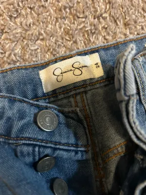 Jessica Simpson Jean shorts thumbnail 3