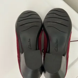 Clarks Suede Lace Up Booties Burgundy Purple Size 6 thumbnail 8