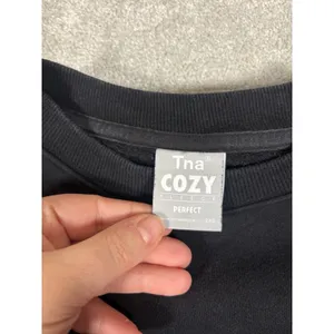 Aritzia TNA women's cozy fleece sweatshirt size XXS‎ Black thumbnail 5