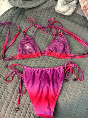 bikini  thumbnail 2