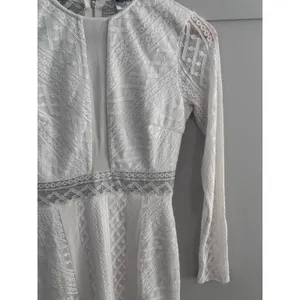 Windsor White Geometric Lace Long Sleeve Bodycon Mini Dress Womens Medium thumbnail 4