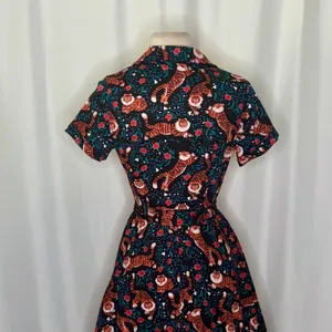 EVA‎ ROSE Tiger Flower Field Knee Length Shirt Dress Shirtdress Tie Waist Small thumbnail 9