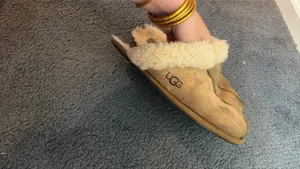 UGG Slippers thumbnail 2