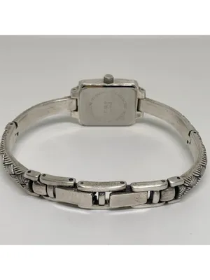 Vintage silver tone women’s watch 18mm quartz white dial 6.5”-7” running thumbnail 4