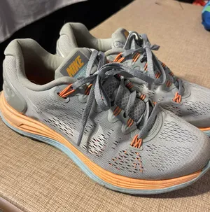 Nike Sneakers thumbnail 4