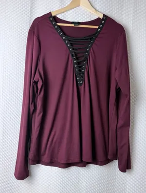 Rue+ Lace Up Grommet Women 2X Burgundy Long Sleeve Edgy‎ Goth V-Neck WitchyShirt thumbnail 1