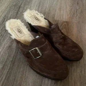 UGG Australian Slip on Shearling Heels Size 8 thumbnail 3