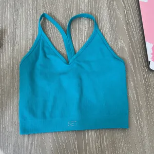 SET ACTIVE Sculptflex Ribbed V Bra in Tropic thumbnail 3