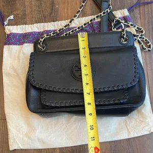 Tory Burch Marion Black Leather Shoulder Bag with Gold Chain thumbnail 15