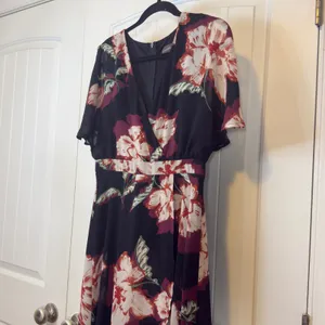 Luxology Women Black Floral Wrap Maxi‎ Dress Flutter Sleeve High Low Hem Wedding thumbnail 4