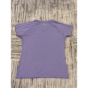 Under Armour women's medium (semi-fitted) purple V-neck Heatgear t-shirt thumbnail 4