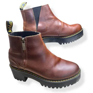 Dr. Martens Rometty II Leather Brown Platform Chelsea Punk Chic Grunge Womens 8 thumbnail 2