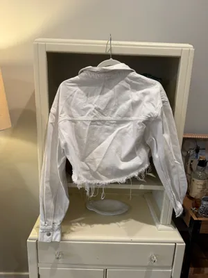 White ZARA Cropped Jean Jacket thumbnail 3