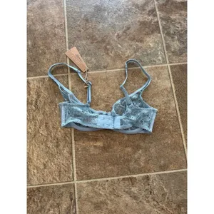 Skims Ultra Fine Lace Scoop Bra Denim Size 32C thumbnail 4