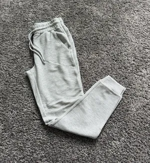 ALO Yoga Light Gray Waffle Knit Joggers thumbnail 2