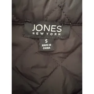 Jones New York Black Quilted Jacket Coat Collared Button Up‎ Padded Classic thumbnail 4