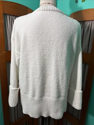 Cozy Women's Cream Bouclé Crewneck Sweater thumbnail 8