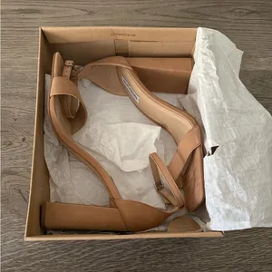 Steve Madden Tiaa Ankle Strap Block Heel Sandals - Size 10 - Camel Nubuck - NWB thumbnail 13
