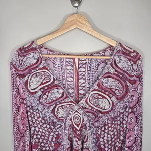 Free People Paisley Blouse M 100% Rayon Cropped Smocked Hem Boho Long Sleeve thumbnail 4