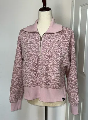 PINK Victoria's Secret Textured‎ Pink Jacket thumbnail 1