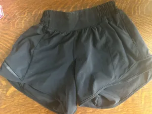 Lululemon Hotty Hot Shorts 4” thumbnail 4