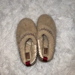 UGG Tazz Braid Platform Slippers Natural Women's Size 7 Fuzzy Fur Lined thumbnail 6