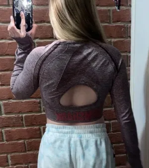 Flex Gymshark Cropped Long Sleeve Crop Top thumbnail 2