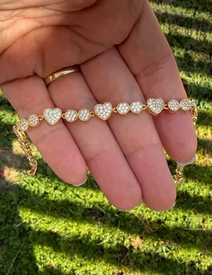 Gold Heart and Round Pavé Bracelet - Sparkling Gold Women’s Bracelet thumbnail 3