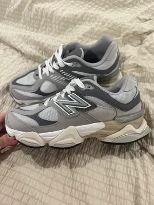 9060 New Balance Sneakers thumbnail 3