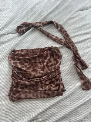 Amazon Cheetah Top with Scarf thumbnail 2