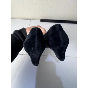 Vintage Salvatore Ferragamo Velvet Pumps Women 7.5 Black Gold Studded Minimalist thumbnail 3