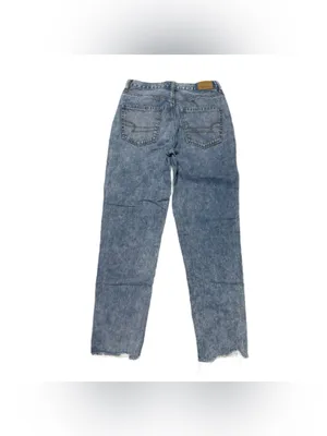 American Eagle Mom Jean Women's 2 Denim Raw Hem Straight Leg Light Wash Casual thumbnail 3