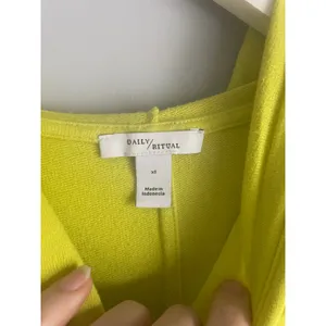 Daily Ritual Soft hoodie yoga Workout Lounge Bright Neon Yellow Chartreuse XL thumbnail 2