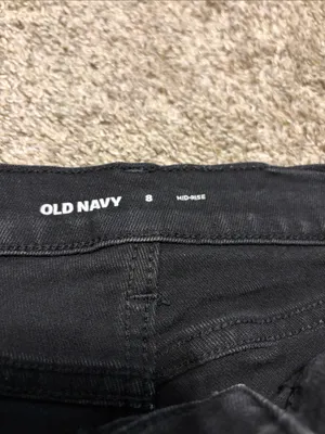 Old Navy Women’s Black Mid Rise 3” Denim Shorts‎ Size 8 thumbnail 2