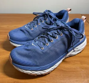 Hoka Women's Challenger ATR 5 Blue and Pink Athletic Shoes Size 9 thumbnail 1