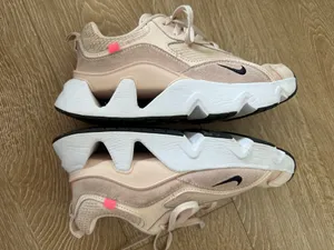 Nike RYZ Sneakers thumbnail 3