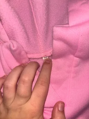 Pink sweatshirt Size M thumbnail 2
