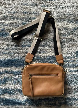 Universal Threads Purse thumbnail 1