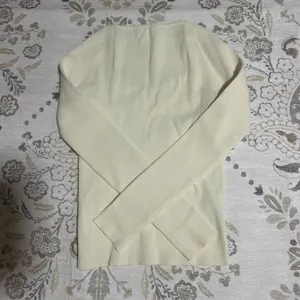 Mango Creamy long sleeve top thumbnail 3