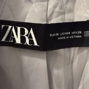 Zara Women’s Blazer with Classic Check Pattern Size 4 thumbnail 3