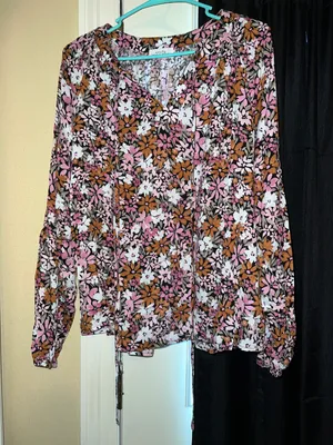 Emily Wonder Boutique Blouse Size L thumbnail 1