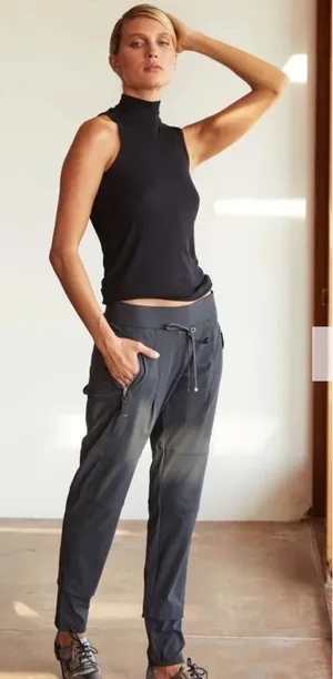 Raffaello Rossi Candy Pants Gray Pull On Size 4 $275 thumbnail 1