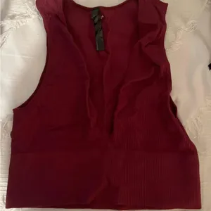 Urban Outfitters maroon Crop Top thumbnail 2
