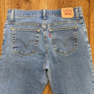 Levis 550 Relaxed Boot Cut Jeans Womens 12‎ M Blue Denim Stretch VTG y2k western thumbnail 3