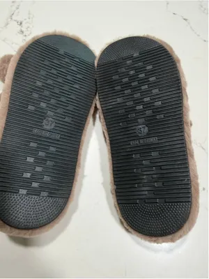 NEW Fuzzy Thick Sole Elevator Slippers Plush Fleece Winter House Shoe 7.5 thumbnail 3