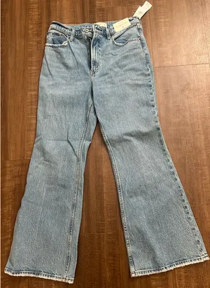 Abercrombie High-Rise Vintage Flare Jeans thumbnail 2